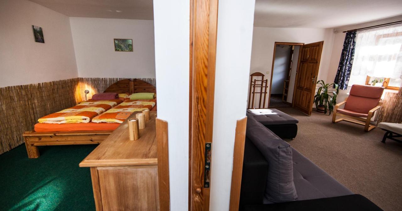 Vegzion - Vegan B&B 乌帕河畔斯沃博达 外观 照片